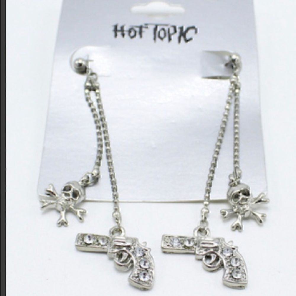 NWT Hot Topic Guns & Skulls Silver/Rhinestone Stud earrings